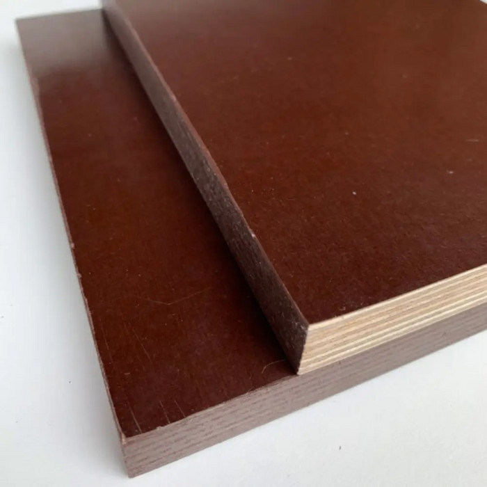 Ламинированная фанера СВЕЗА сорт 3/3 18х1220х2440 мм